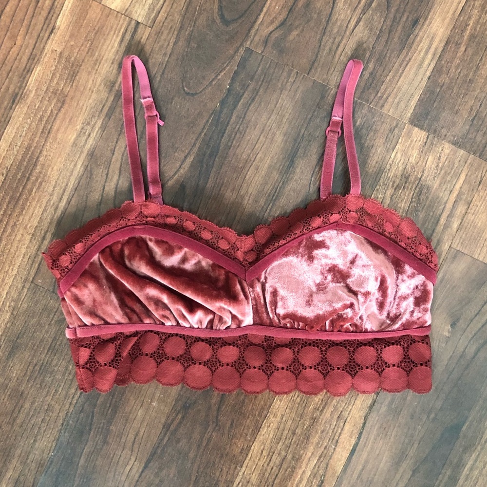 **SOLD** Aerie Velvet Bralette